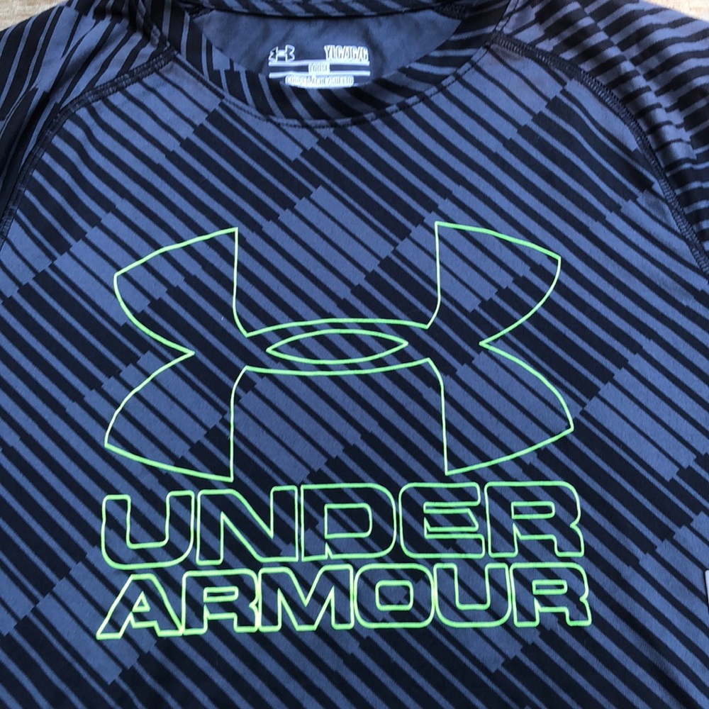 Under Armor youth shirt. NWOT